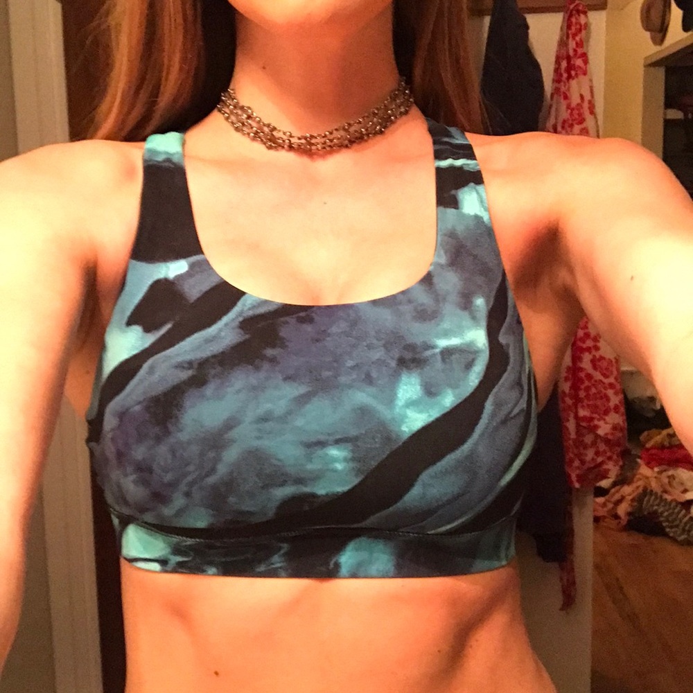 Size 4 lululemon bra